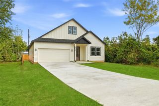 419 S Lobit Street, La Porte, TX 77571
