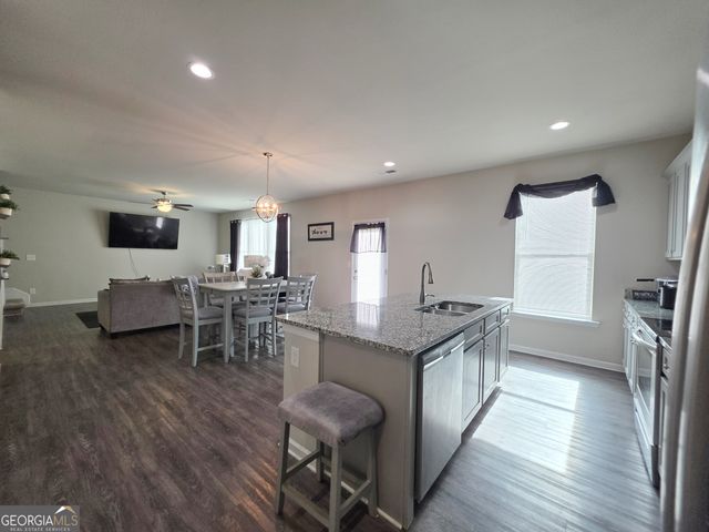 133 Red Birch Lane, Warner Robins, GA 31093