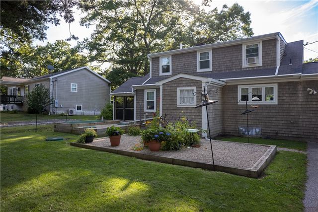 836 Main Road, Tiverton, RI 02878