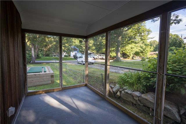 836 Main Road, Tiverton, RI 02878