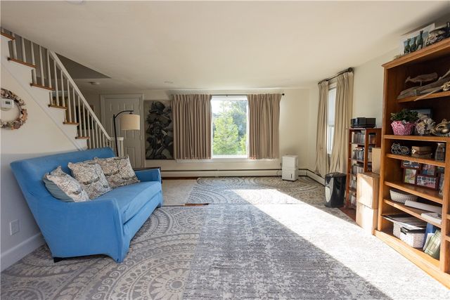 836 Main Road, Tiverton, RI 02878