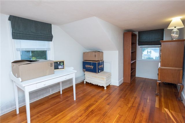 836 Main Road, Tiverton, RI 02878