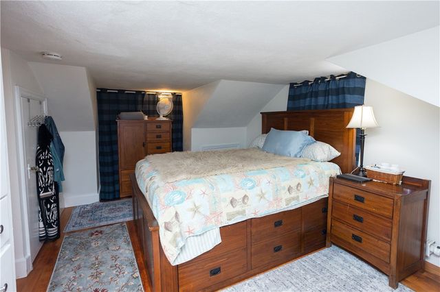 836 Main Road, Tiverton, RI 02878