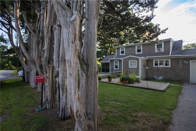 836 Main Road, Tiverton, RI 02878