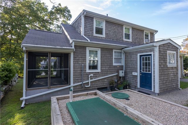 836 Main Road, Tiverton, RI 02878