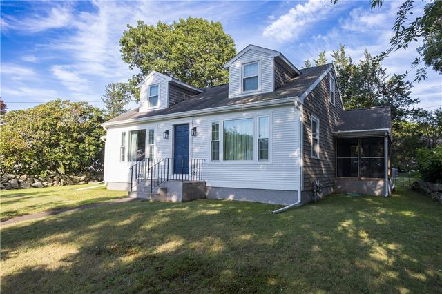 836 Main Road, Tiverton, RI 02878