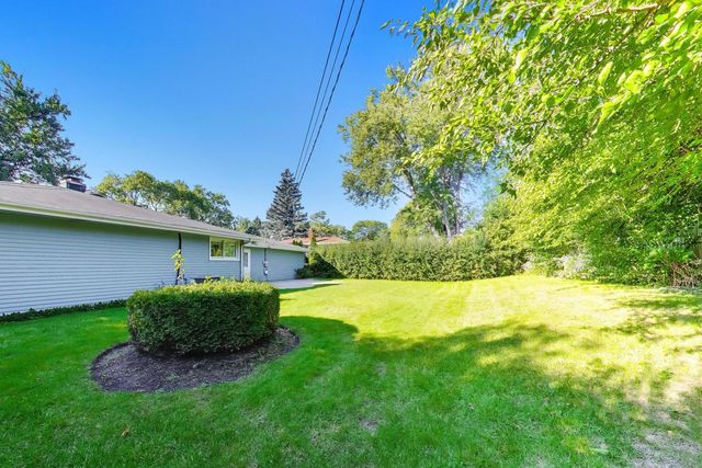 3136 Bellwood Lane, Glenview, IL 60026
