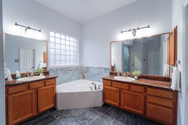 924 Brentwood Drive, Murphy, TX 75094