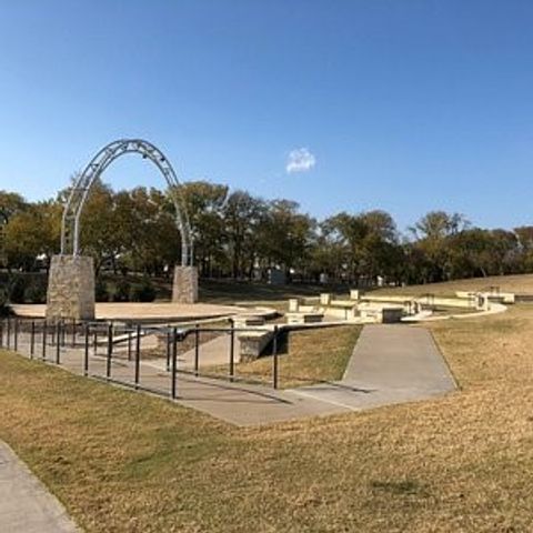 924 Brentwood Drive, Murphy, TX 75094