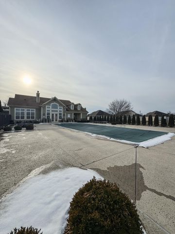 1741 Springtime Court, Dyer, IN 46311