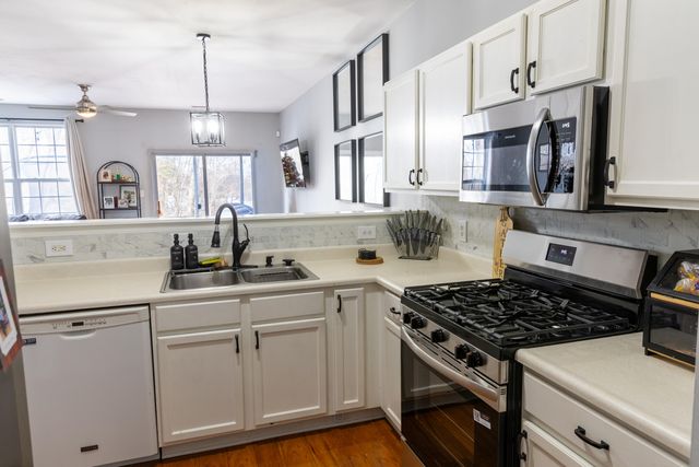 1741 Springtime Court, Dyer, IN 46311