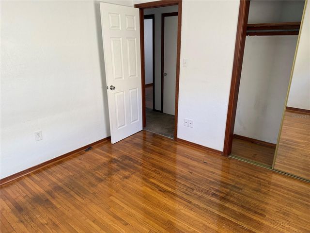 1247 LAKEVIEW DRIVE, Clermont, FL 34711