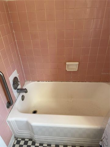 1247 LAKEVIEW DRIVE, Clermont, FL 34711