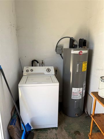 1247 LAKEVIEW DRIVE, Clermont, FL 34711