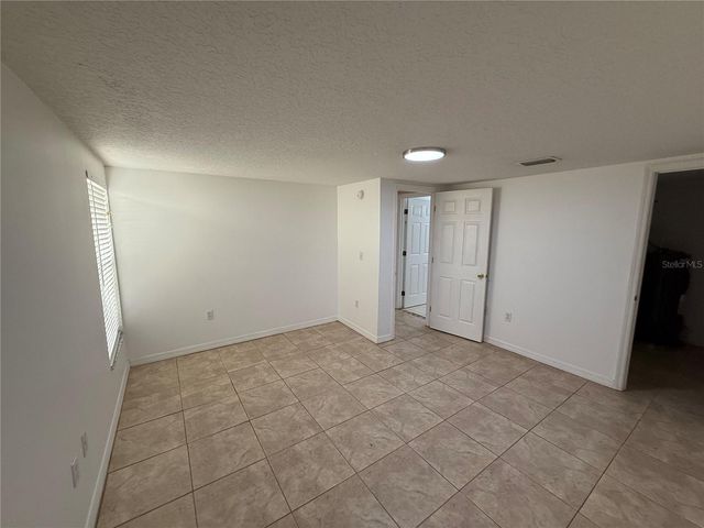 1247 LAKEVIEW DRIVE, Clermont, FL 34711