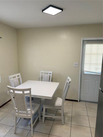 1247 LAKEVIEW DRIVE, Clermont, FL 34711