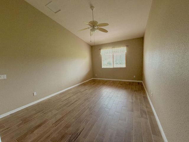 6510 Oxford Circle 101, Vero Beach, FL 32966