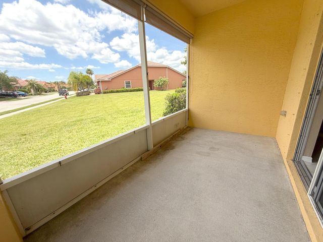 6510 Oxford Circle 101, Vero Beach, FL 32966