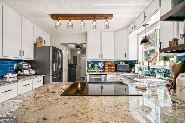 50 Bridgewater Drive, Newnan, GA 30265