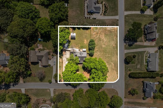 50 Bridgewater Drive, Newnan, GA 30265