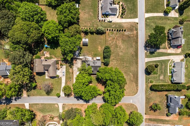 50 Bridgewater Drive, Newnan, GA 30265