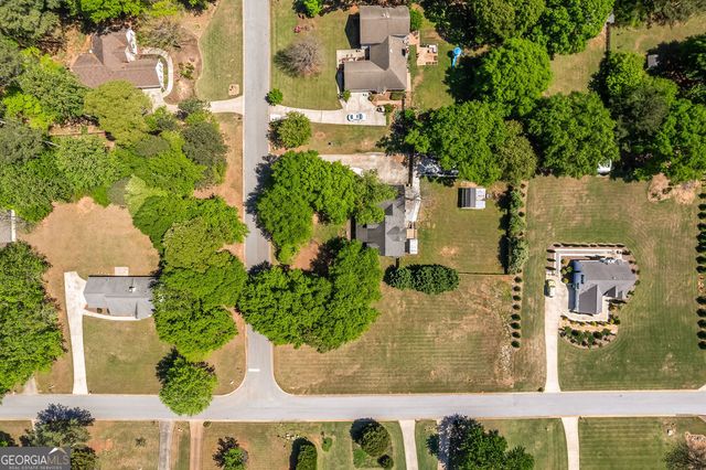 50 Bridgewater Drive, Newnan, GA 30265