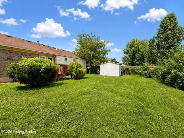 11707 Autumn Forest Ct, Louisville, KY 40229