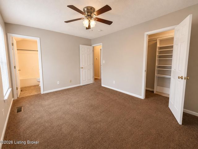 11707 Autumn Forest Ct, Louisville, KY 40229
