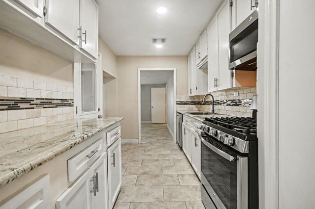 1606 Afton Street, Houston, TX 77055