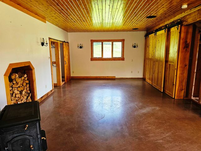 2610 VT Route 105, Derby, VT 05829