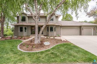 5101 S Jasmine Trl, Sioux Falls, SD 57108
