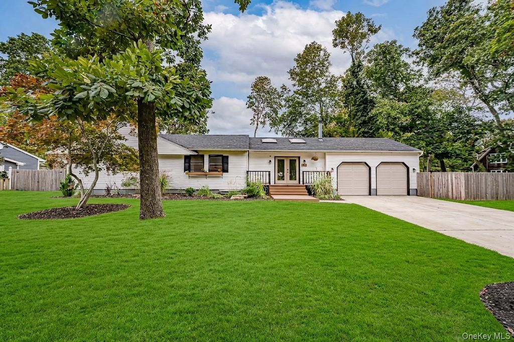 40 Lyman Road, East Patchogue, NY 11772 — exterior