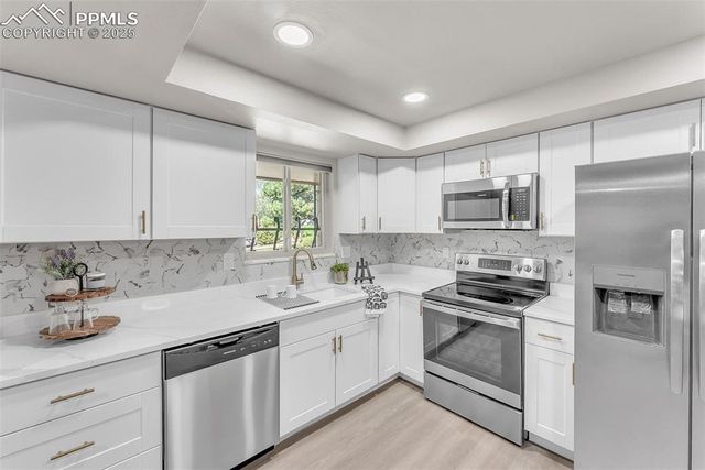 2832 Ridgeglen Way, Colorado Springs, CO 80918