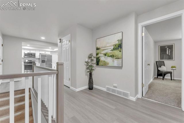 2832 Ridgeglen Way, Colorado Springs, CO 80918