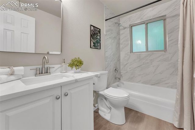 2832 Ridgeglen Way, Colorado Springs, CO 80918