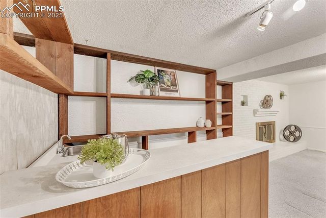 2832 Ridgeglen Way, Colorado Springs, CO 80918