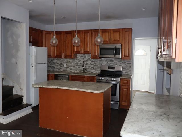 136 E UPSAL ST, Philadelphia, PA 19119