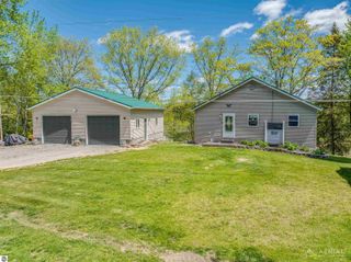 100 Lakeview Drive, Hale, MI 48739