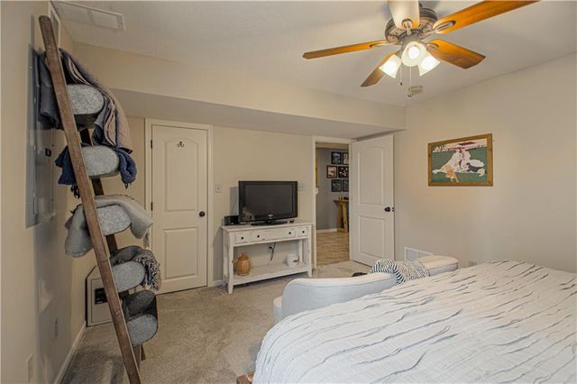 16023 Jesse James Farm Road, Kearney, MO 64060