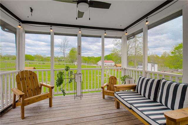 16023 Jesse James Farm Road, Kearney, MO 64060