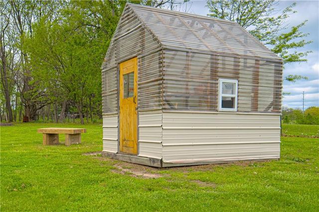 16023 Jesse James Farm Road, Kearney, MO 64060