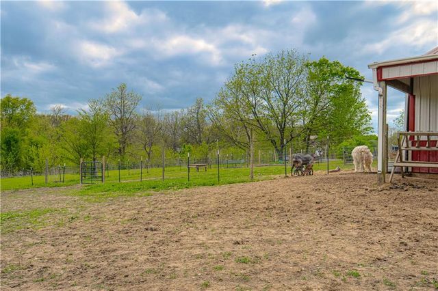 16023 Jesse James Farm Road, Kearney, MO 64060