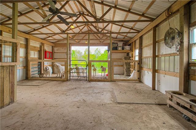 16023 Jesse James Farm Road, Kearney, MO 64060