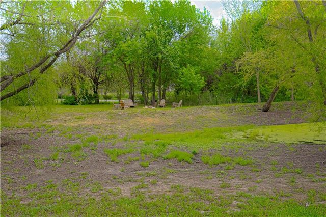 16023 Jesse James Farm Road, Kearney, MO 64060