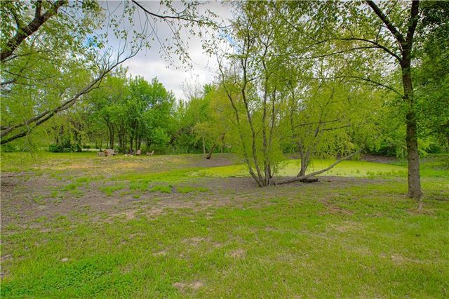 16023 Jesse James Farm Road, Kearney, MO 64060