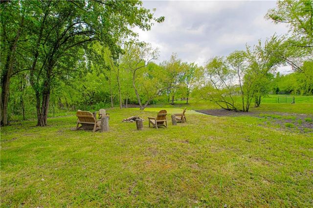 16023 Jesse James Farm Road, Kearney, MO 64060