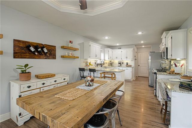16023 Jesse James Farm Road, Kearney, MO 64060