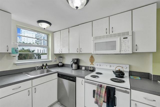 341 N Birch Road 316, Fort Lauderdale, FL 33304