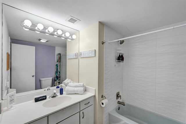 341 N Birch Road 316, Fort Lauderdale, FL 33304