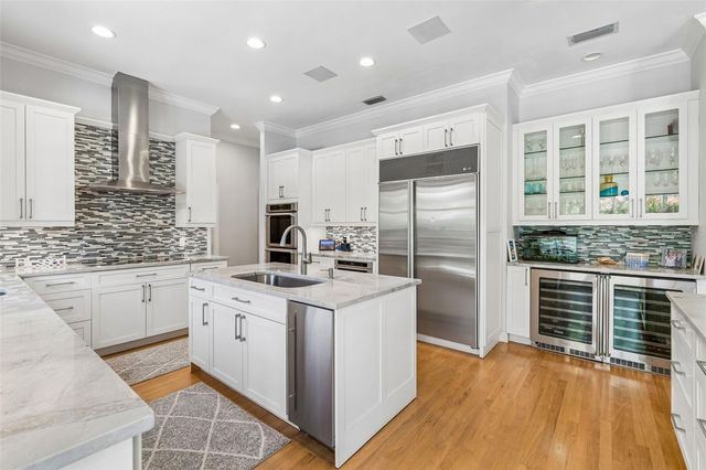 814 S BAYSIDE DRIVE, Tampa, FL 33609